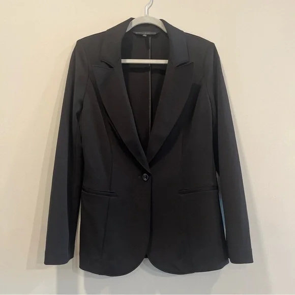 WHBM 8 Classic Black Women's Blazer one button split sleeve and back - Picture 1 of 5